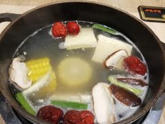 -呷哺呷哺(新世界百货望京店)