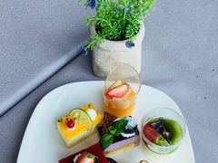 -亚洲国际大酒店·云顶阁旋转自助餐厅
