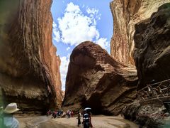 -天山神秘大峡谷