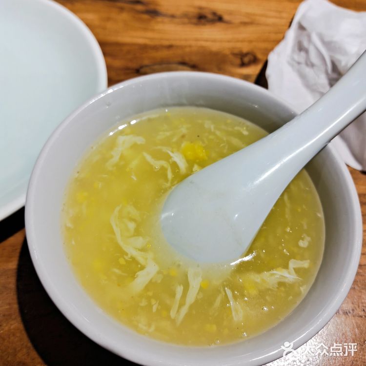 环境很好，适合朋友聚会，和朋友两个人一起过来的