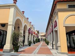 -佛罗伦萨小镇广佛名品奥特莱斯(疏港路店)