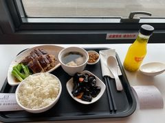 黄金脆皮烧鸭饭-百事佳烧鸭牛腩(上海虹桥站店)