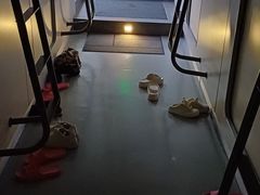 -栖游青年旅舍(华强北地铁站店)