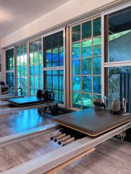 -无界瑜伽普拉提