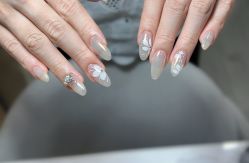 -UMl Nail 尤米美甲美睫半永久
