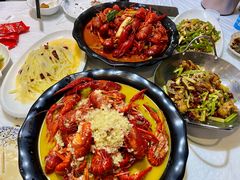 金汤蒜泥龙虾-香满锅老北京羊蝎子火锅·家常菜(新街口店)