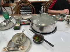 -喃喃椰·糟粕醋·椰子鸡火锅(七堡花园店)
