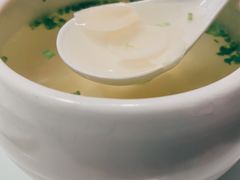 酸辣乌鱼蛋汤-悦融琥珀·京鲁菜·海味珍品(西单店)