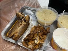 -蓝精灵饺子店