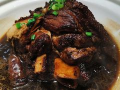 -老码头黑皮肘子锅包肉(赣水路店)