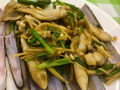 姜葱炒蛏子-快乐海鲜城(虎泉街店)