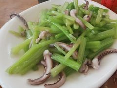 -东北四季饺子王(华山路店)