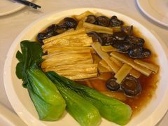 鲍汁烧四宝-峨嵋酒家(地安门店)