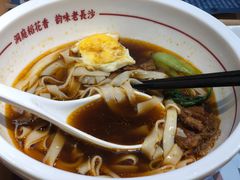 招牌红烧牛肉米粉-呷佬·长沙手工米粉(金沙江路店)