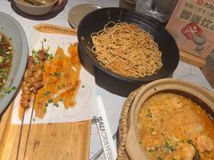 -巴厘龙虾·榜首油焖大虾(音乐学院·沿江酒馆店)