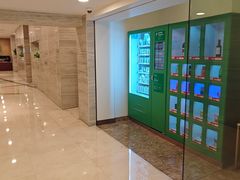 -上海虹桥君丽假日酒店(娄山关路地铁站店)