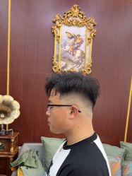 -绅仕門男士理发馆