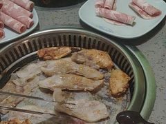 -金滏山烤肉·海鲜·火锅自助餐厅(襄阳万达店)