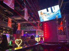 -UP嘻哈酒吧(粉巢店)