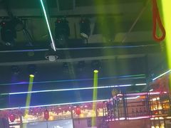 -喜鹊音乐酒馆(西街店)