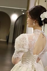 -艾米丽婚纱礼服