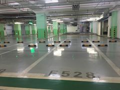 -环球港-停车场