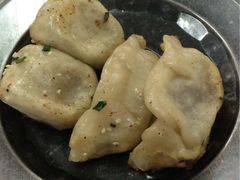 -黄阿姨锅贴大王(万航渡路店)