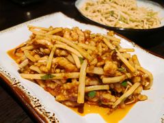 鱼香肉丝-三俞竹苑(红旗街万达店)