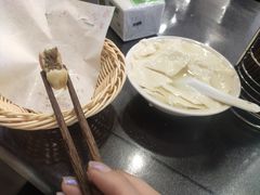 -方中山胡辣汤(成都首店)