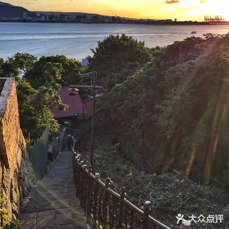 你知道吗？周杰伦的母校就是台湾的淡水，真理大学