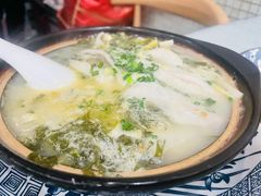 黄鱼烧年糕-小实惠嘉(威海路店)