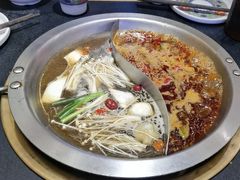 -沸炉重庆老火锅(军事博物馆店)