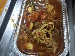 -东北烧烤铁锅炖水库鱼