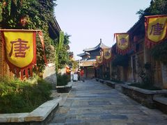 -雪山彩虹谷景区