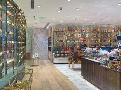 -VENCHI 闻绮(北京国贸商城店)