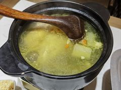 竹荪石耳土鸡汤-徽镇小厨·经典徽菜(马连道店)