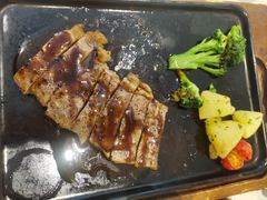 -必胜客(WOW中心城店)