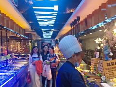 -布罗城堡自助烧烤(鸿通城购物中心店)