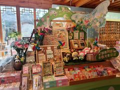 -猫的天空之城概念书店(丽江古城饮玉巷店)