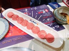 手捶生牛肉丸-牛村来人潮汕牛肉火锅(西单店)