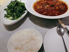-渝信川菜 · 川味家常菜(财富购物中心店)