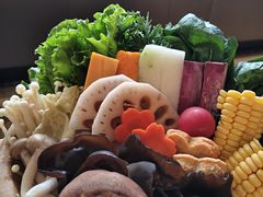 -湊湊火锅·茶憩(南京东路悦荟店)