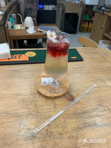 谁不愿意喝美女做的咖啡呢