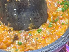 -香巴拉云南餐厅(华莱坞店)