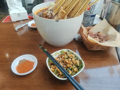 -爱尚吃惑钵钵鸡餐饮店(商业后街店)