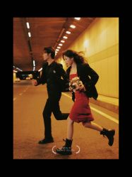 -现代经典婚纱摄影