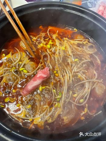 然后就煮了一锅火锅来解馋