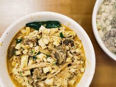 小炒牛肉泡馍（优质）-刘信牛羊肉小炒泡馍(回民街店)