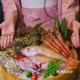 炉端海味享不尽 今夜小酌杯莫停