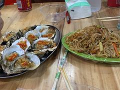 -蚝哥花姐湛江烤生蚝(美丽湾市场店)